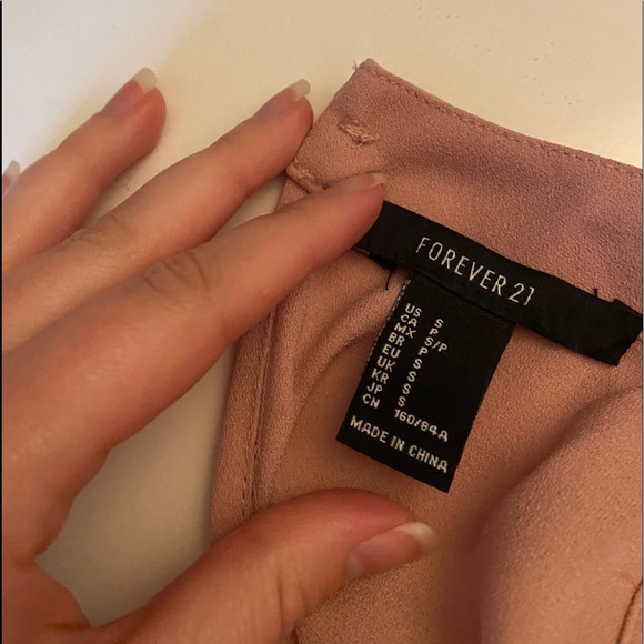 Light pink loose fitting dress - Picture 2 of 4